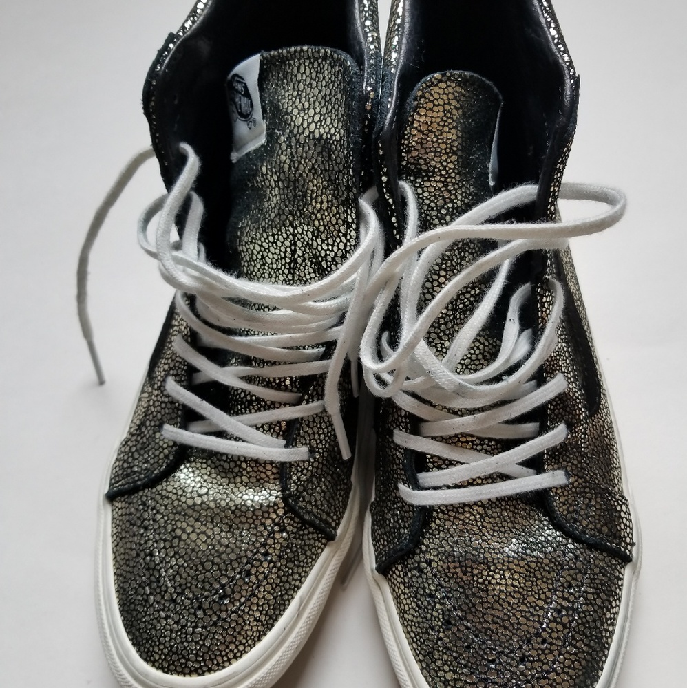 Vans SK8-Hi Slim Zip Sneakers